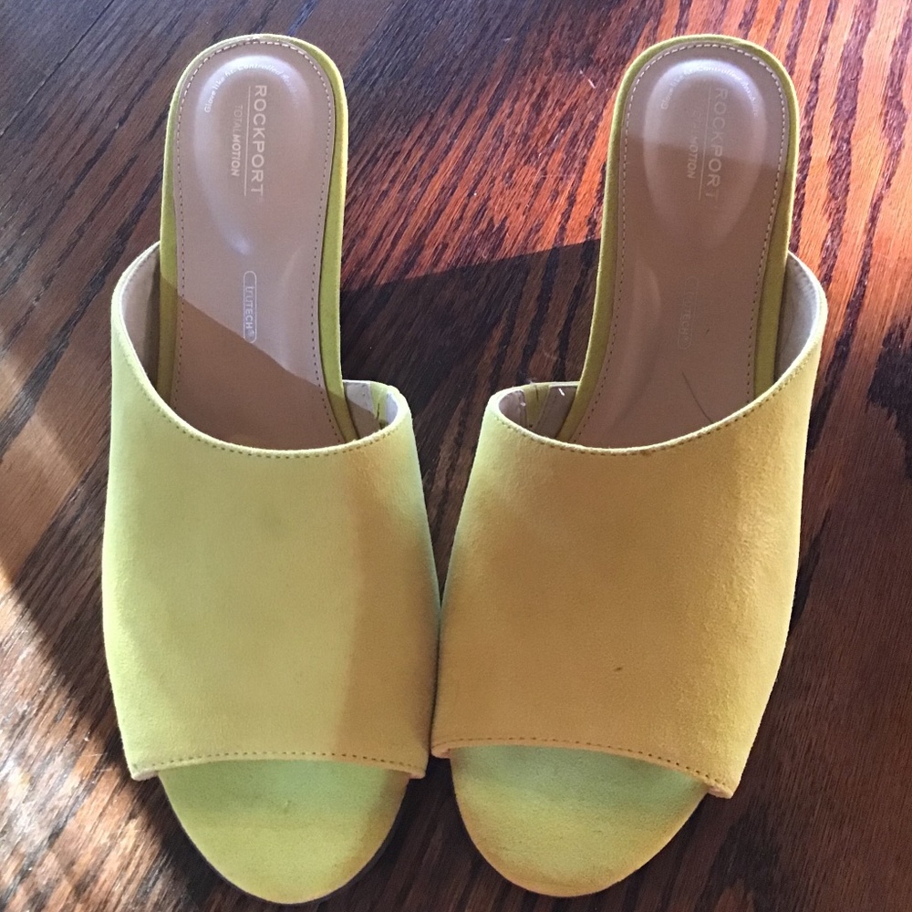 Rockport mule
